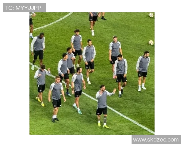 国外足球明星左脚技术解析与其在比赛中的影响力探讨